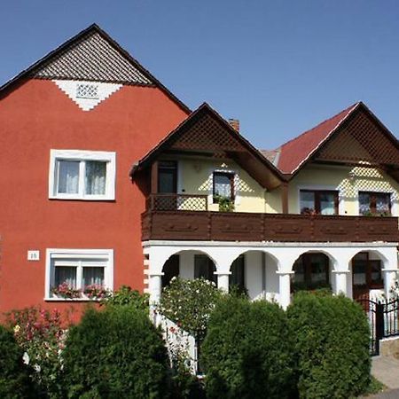 דירות פוניארצוושהג' Papp Apartmanhaz מראה חיצוני תמונה