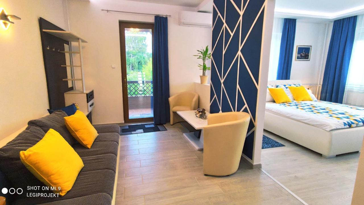 דירות פוניארצוושהג' Papp Apartmanhaz מראה חיצוני תמונה